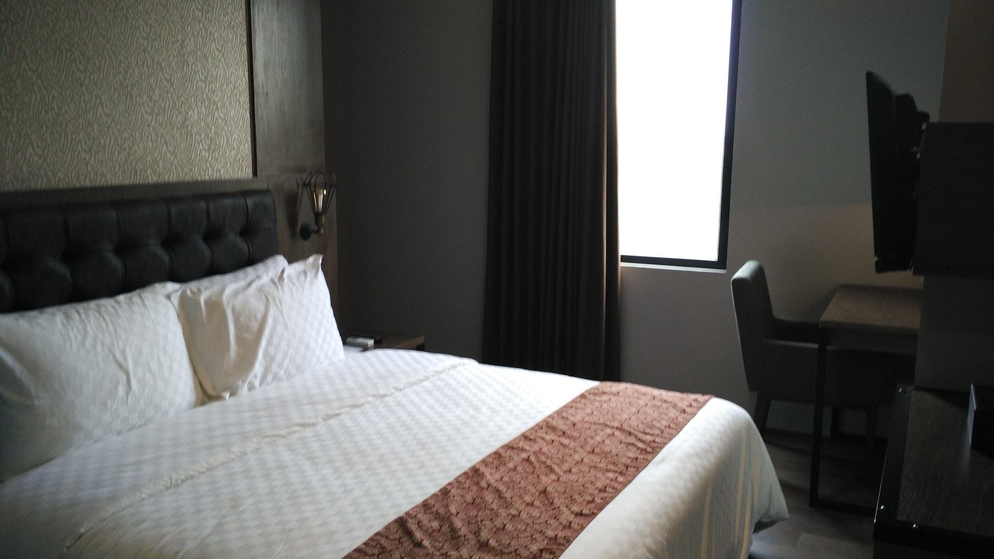 Grand Kangen Hotel Urip Sumoharjo Джокьякарта Экстерьер фото
