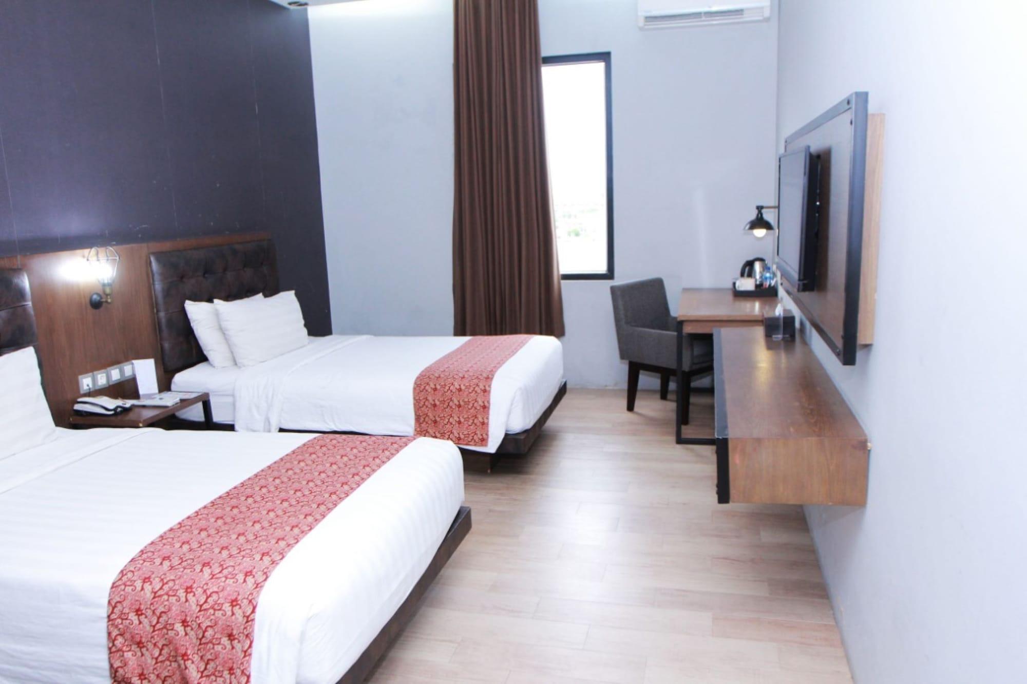 Grand Kangen Hotel Urip Sumoharjo Джокьякарта Экстерьер фото