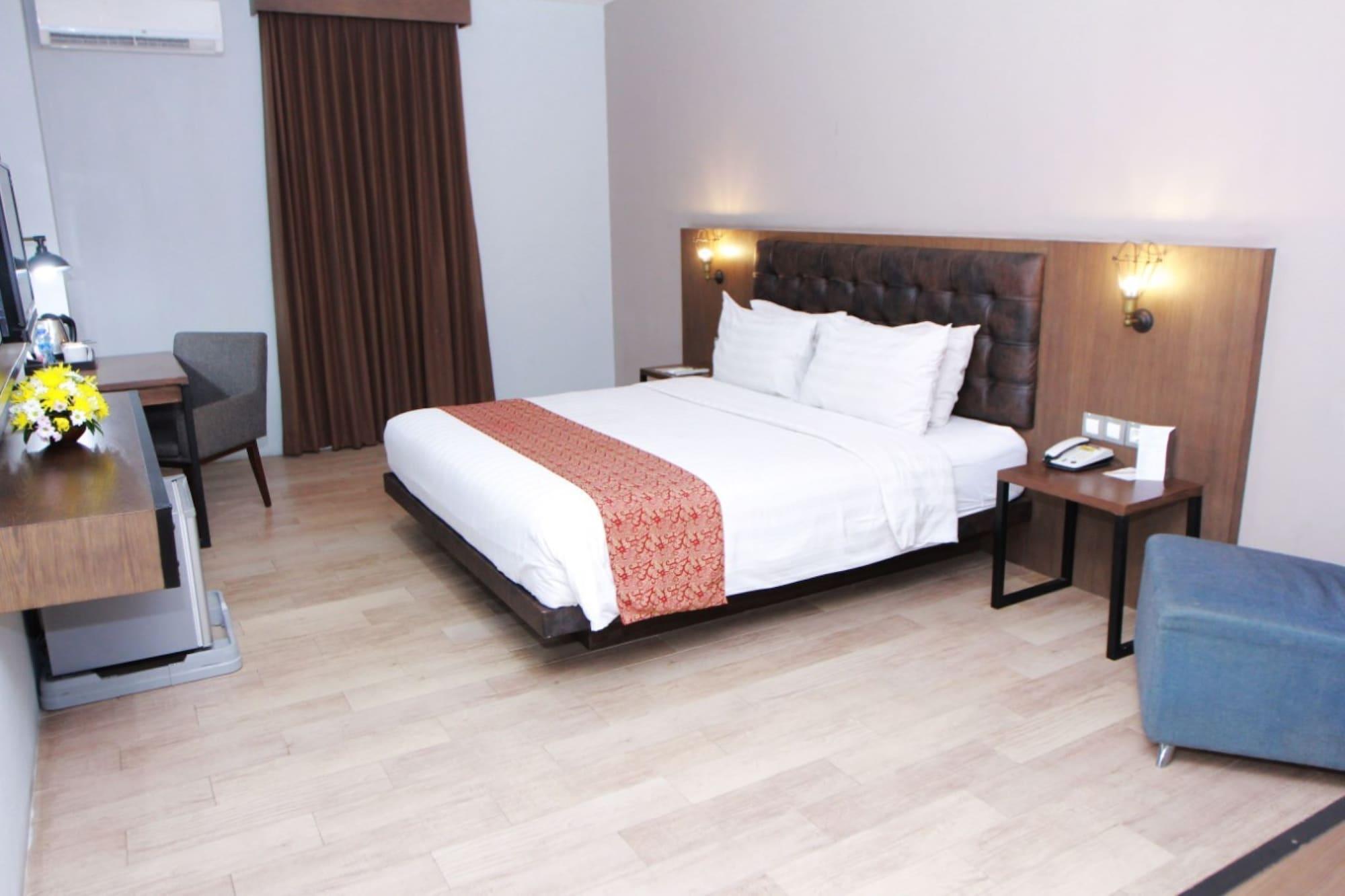 Grand Kangen Hotel Urip Sumoharjo Джокьякарта Экстерьер фото