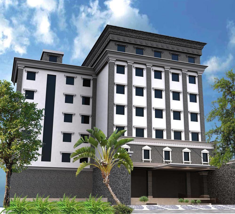 Grand Kangen Hotel Urip Sumoharjo Джокьякарта Экстерьер фото