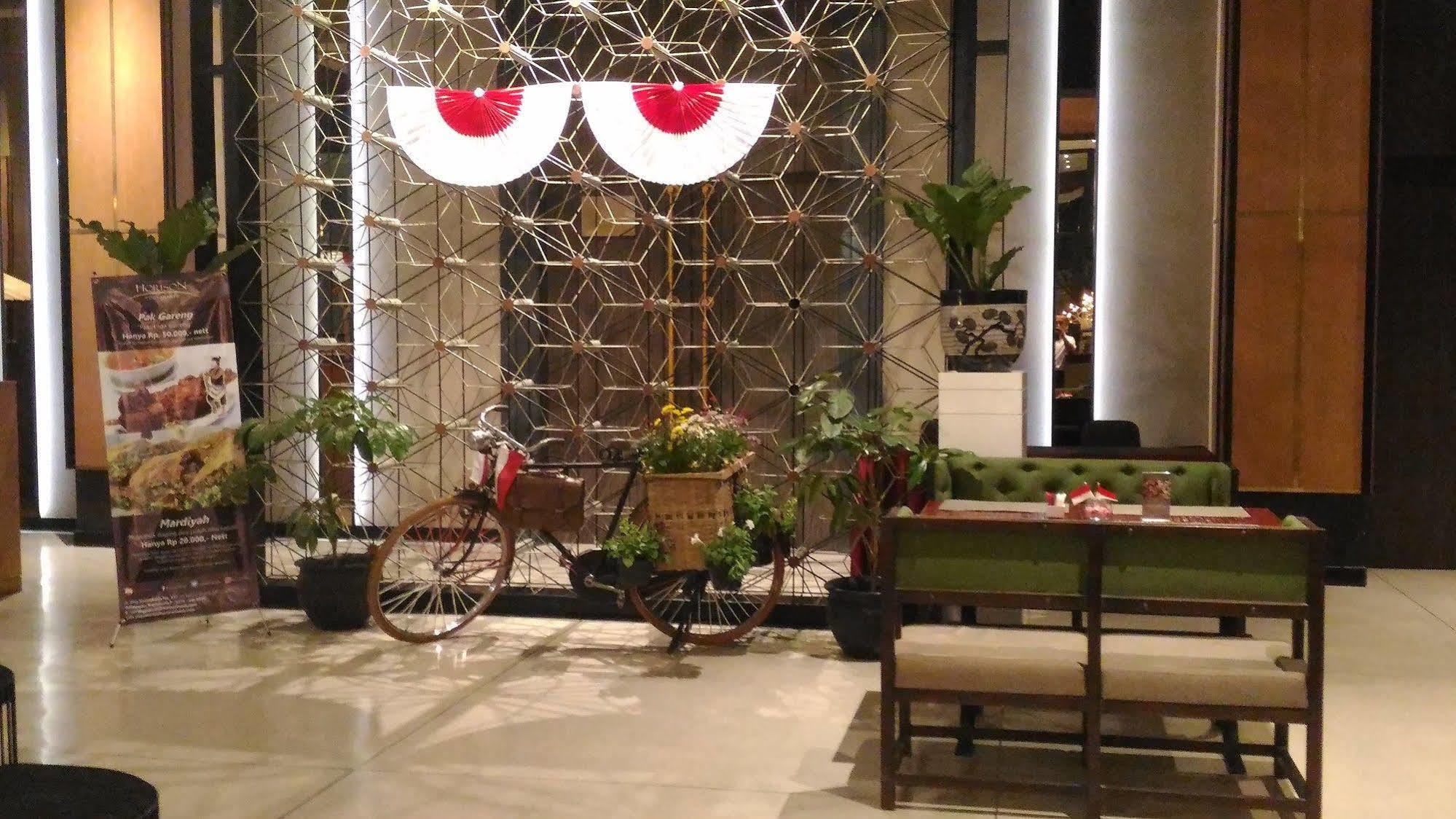 Grand Kangen Hotel Urip Sumoharjo Джокьякарта Экстерьер фото